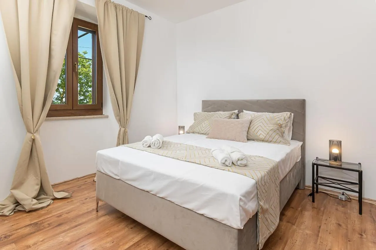 Villa Carla With Private Pool & Kids Playground - Pet Friendly Mutvoran Kroatien