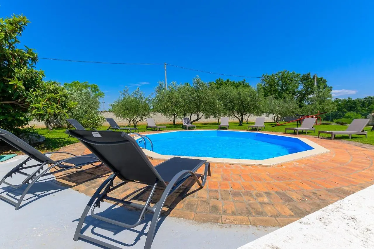 Villa Carla With Private Pool & Kids Playground - Pet Friendly Mutvoran Kroatien